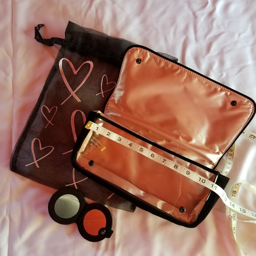 Victoria's Secret Velvet Case w/bag - Picture 3 of 4